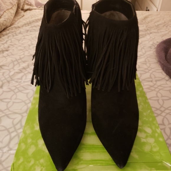 Boots - Picture 1 of 4